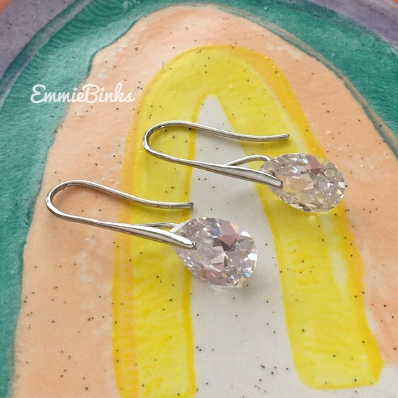 New Beautiful Classic Teardrop Crystal Drop Dangle Earrings - Bridal Formal Date - Picture 5 of 16